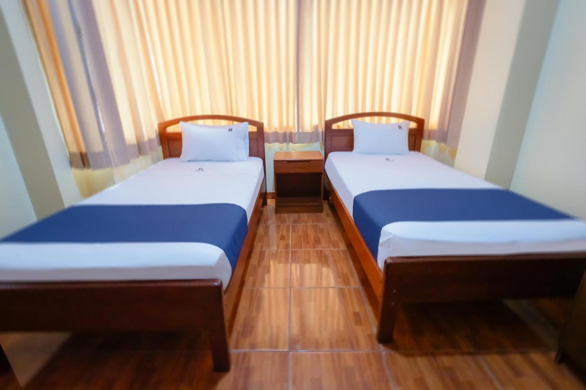 Hotel Italia I Chiclayo Bagian luar foto