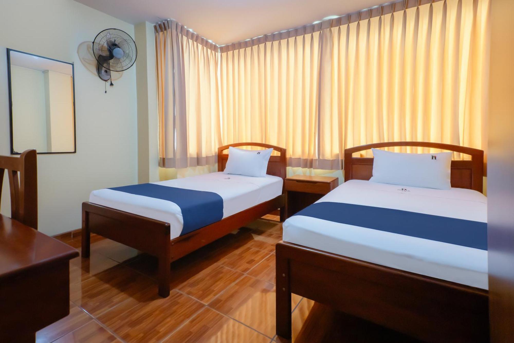 Hotel Italia I Chiclayo Bagian luar foto