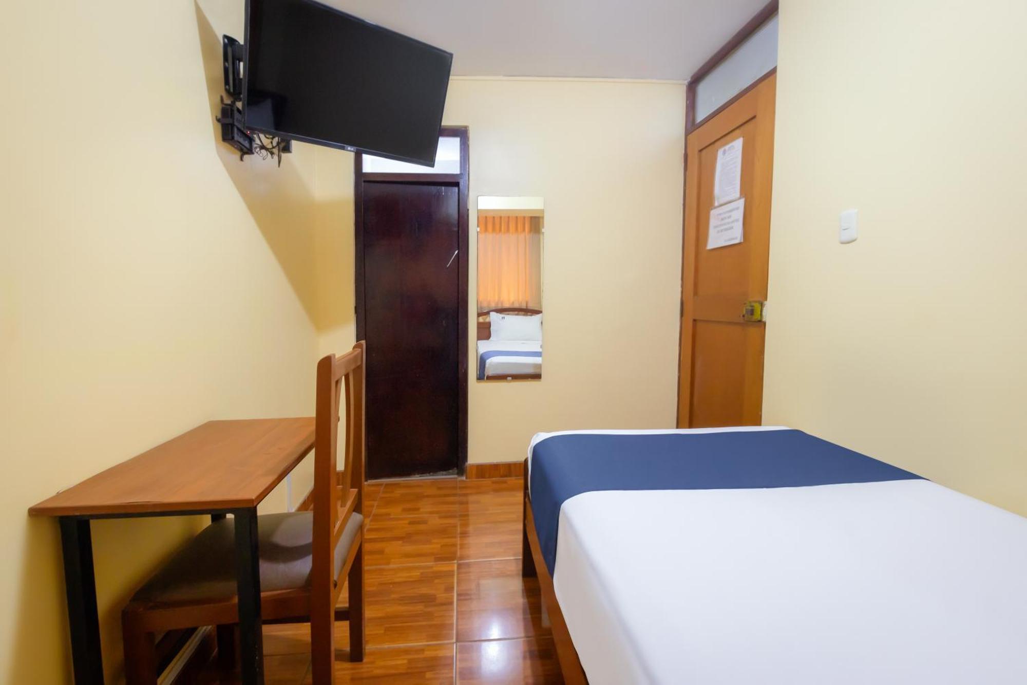 Hotel Italia I Chiclayo Bagian luar foto