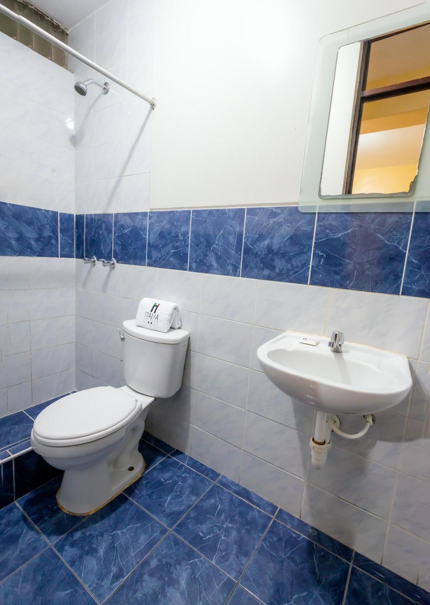 Hotel Italia I Chiclayo Bagian luar foto